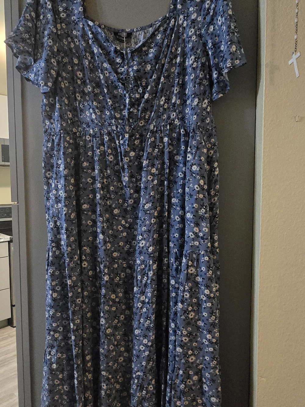 BloomChic Blue Floral Midi Dress - Picture 5 of 5